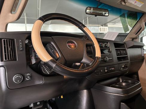 Used 2020 GMC Savana 2500 RWD 2500 w/ Driver Convenience Package image 22