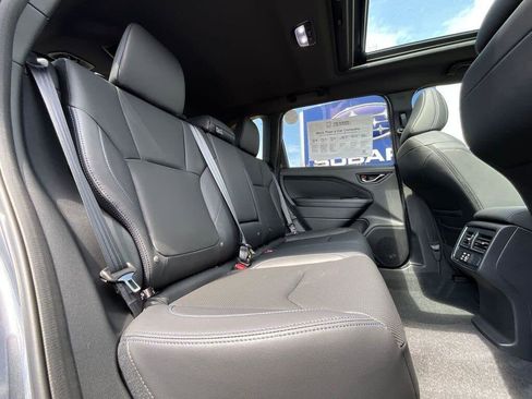 Used 2025 Subaru Forester Limited AWD/4WD image 14