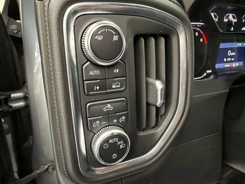 Used 2019 GMC Sierra 1500 SLE w/ SLE Value Package AWD/4WD image 21