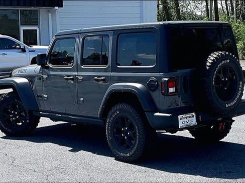 Used 2022 Jeep Wrangler Unlimited Sport image 5