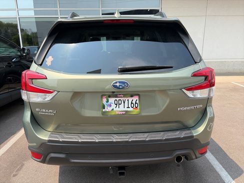 Used 2020 Subaru Forester Limited w/ Popular Package #3 AWD/4WD image 5