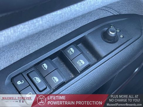 Used 2022 Jeep Compass Latitude image 7