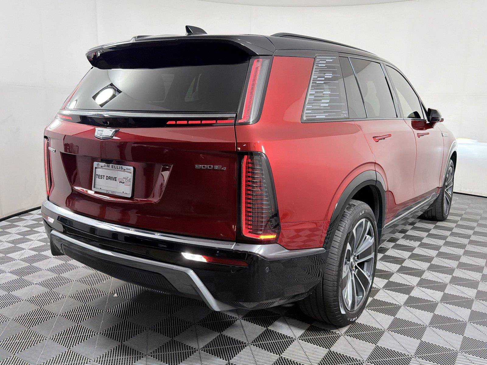 Certified 2026 Cadillac Vistiq Sport AWD/4WD image 6