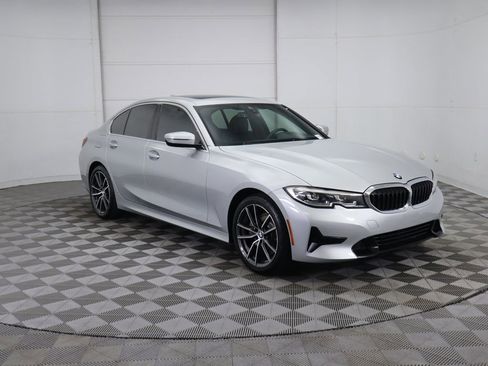 Used 2020 BMW 330i Sedan w/ Convenience Package image 3