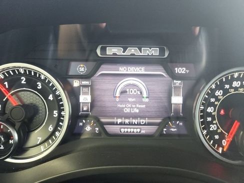 Used 2023 RAM 1500 Laramie AWD/4WD image 42
