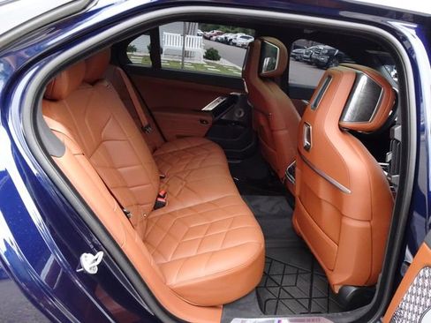 Used 2026 BMW 760i xDrive w/ Executive Package AWD/4WD image 20