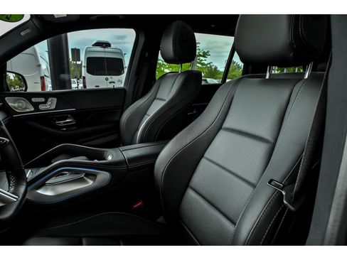Certified 2025 Mercedes-Benz GLS 450 4MATIC image 12