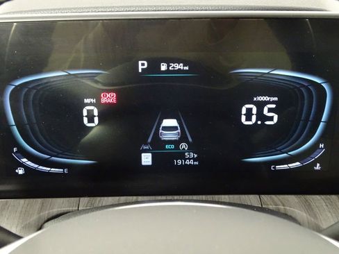 Used 2024 Kia Telluride EX w/ EX Captain's Chair Package image 29