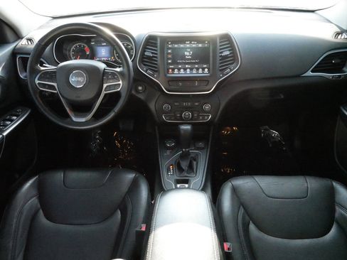 Used 2021 Jeep Cherokee Latitude Lux w/ Comfort/Convenience Group image 10