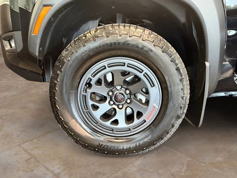 New 2026 Nissan Frontier PRO-4X w/ Tow Package AWD/4WD image 14