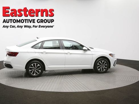 Used 2025 Volkswagen Jetta S image 42
