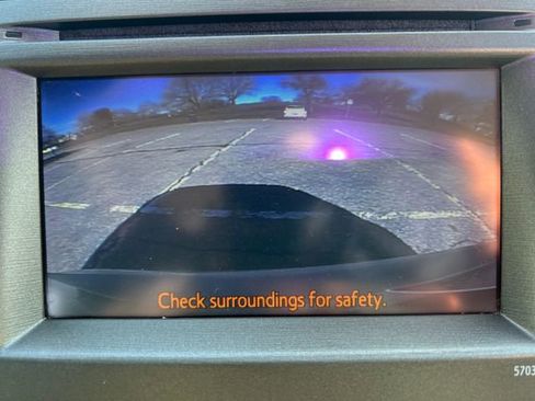 Used 2015 Toyota Prius Two image 21