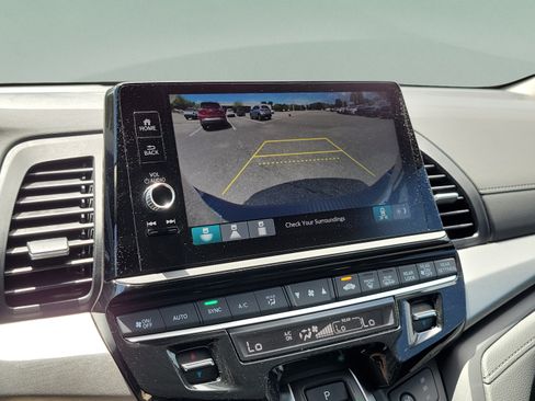Certified 2026 Honda Odyssey EX-L image 16