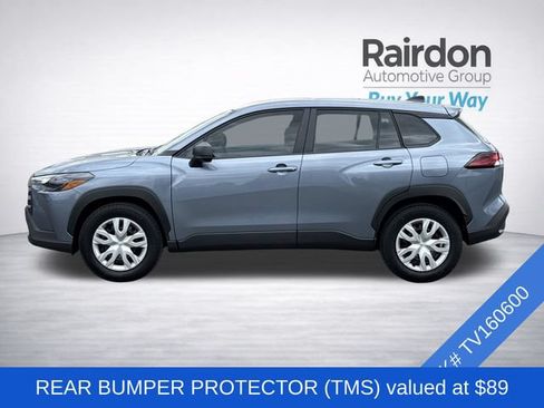 Used 2026 Toyota Corolla Cross L AWD/4WD image 4