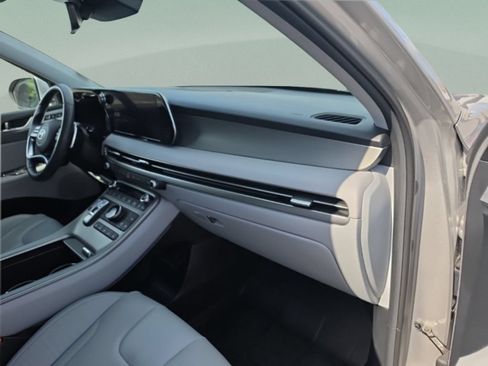 Used 2025 Hyundai Palisade SEL FWD image 30