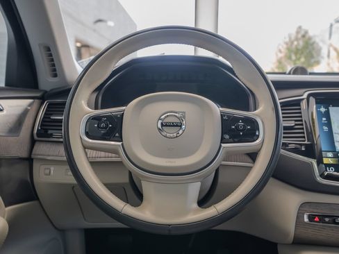 Used 2022 Volvo XC90 T6 Inscription w/ Advanced Package AWD/4WD image 9