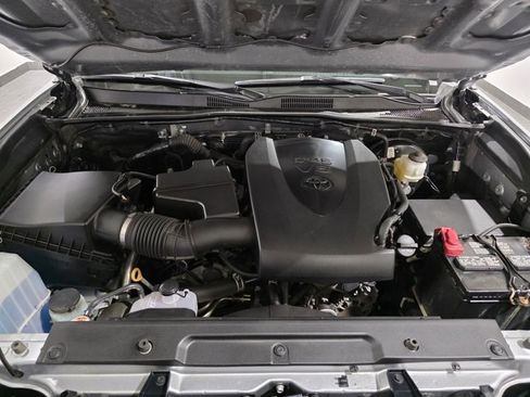 Used 2022 Toyota Tacoma SR image 26