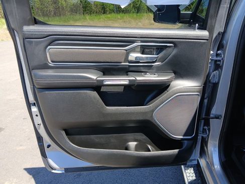 Used 2023 RAM 1500 Laramie AWD/4WD image 40