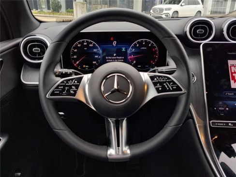 New 2025 Mercedes-Benz GLC 300 image 7
