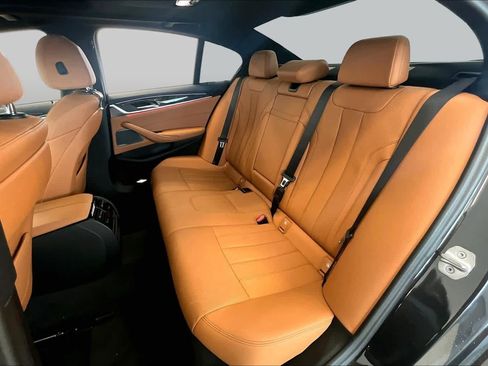 Used 2023 BMW 530i w/ Premium Package RWD image 17