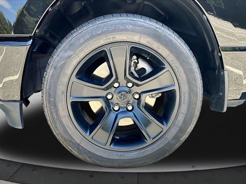 Used 2023 RAM 1500 Big Horn RWD image 33