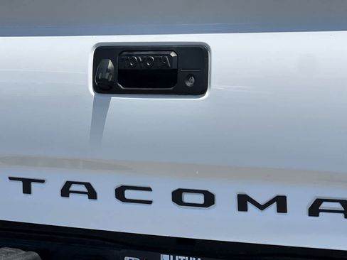 Used 2022 Toyota Tacoma SR RWD image 28