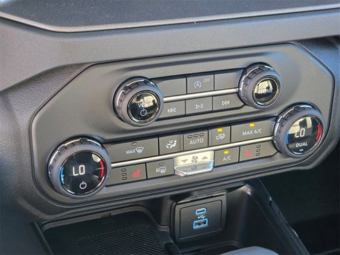 New 2025 Ford Bronco Big Bend image 17