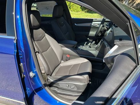 New 2026 Cadillac XT5 Luxury w/ LPO, Premium Carpet Package AWD/4WD image 27