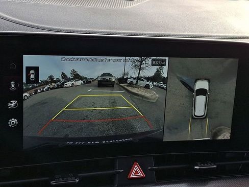 Certified 2025 Kia Sportage SX image 21