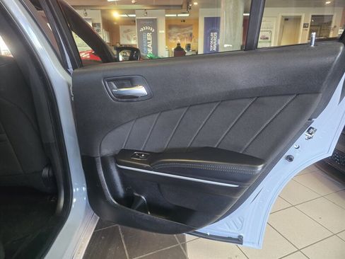 Used 2022 Dodge Charger SXT image 14