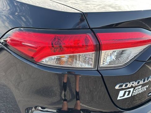 Used 2024 Toyota Corolla LE FWD image 28