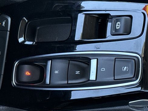 Certified 2023 Chevrolet Bolt EUV LT image 25