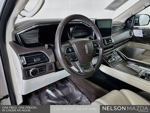 Used 2019 Lincoln Navigator L Black Label AWD/4WD image 10