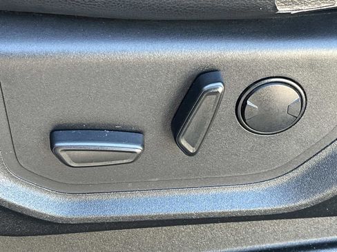 Used 2019 Ford F150 Lariat w/ Equipment Group 502A Luxury image 21