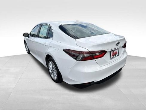Used 2024 Toyota Camry LE AWD/4WD image 8