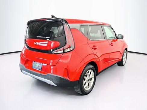 Used 2025 Kia Soul LX w/ LX Technology Package FWD image 9