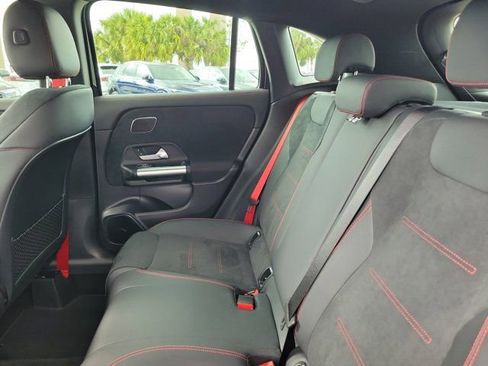 Used 2025 Mercedes-Benz GLA 35 AMG 4MATIC image 15