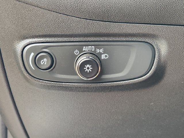 Certified 2023 Chevrolet Equinox LT FWD image 21