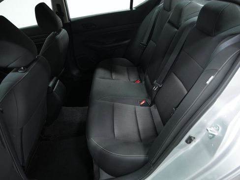 Used 2024 Nissan Altima 2.5 SV image 20