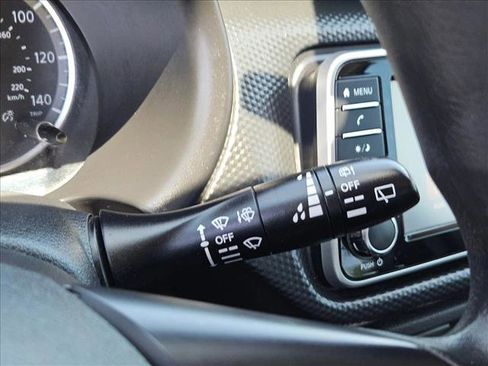 Used 2021 Nissan Kicks S FWD image 16