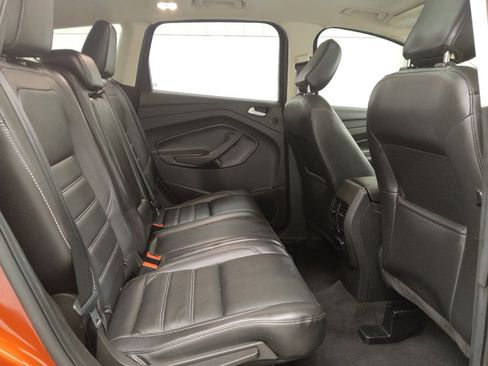 Used 2019 Ford Escape Titanium AWD/4WD image 19