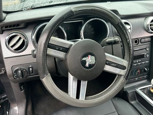 Used 2007 Ford Mustang GT RWD image 16