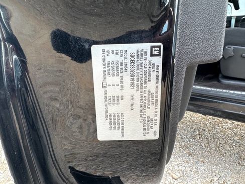 Used 2009 Chevrolet Silverado 1500 LT w/ Texas Edition image 34