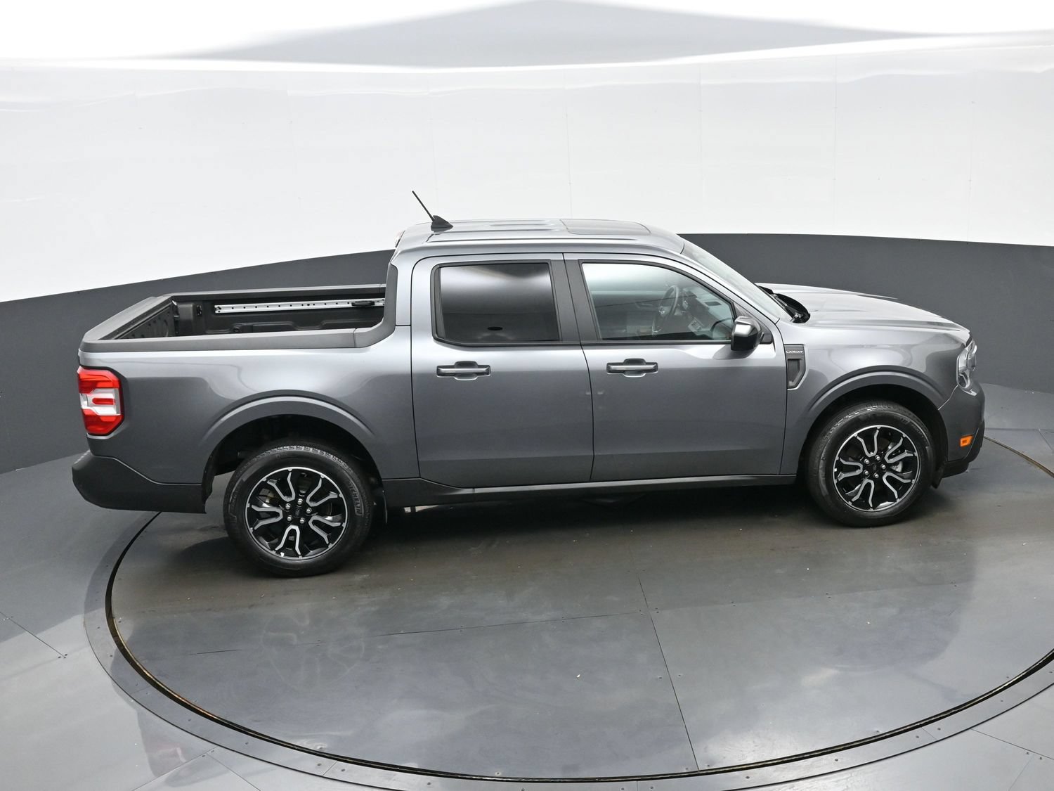 Used 2024 Ford Maverick Lariat FWD image 42