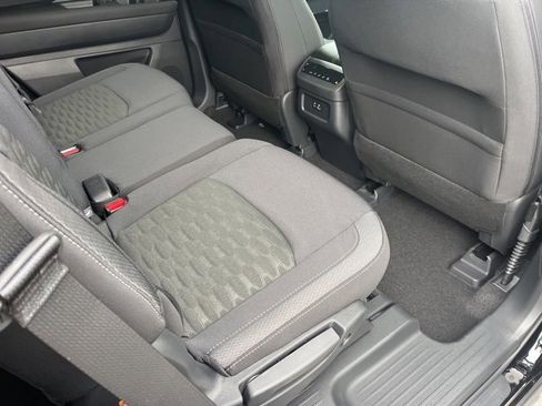 New 2025 Nissan Pathfinder SV image 23