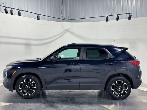 Used 2021 Chevrolet TrailBlazer LT FWD image 16
