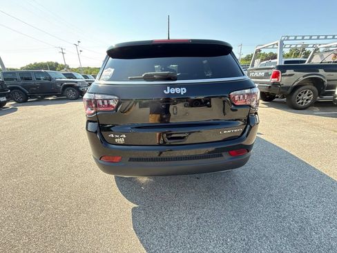 Certified 2023 Jeep Compass Limited AWD/4WD image 4