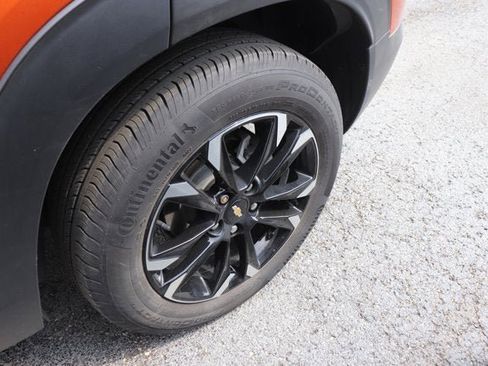 Used 2022 Chevrolet TrailBlazer LT w/ Sun and Liftgate Package FWD image 7