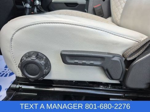 Used 2022 Jeep Wrangler Unlimited Sahara AWD/4WD image 34