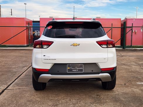 Certified 2022 Chevrolet TrailBlazer LT w/ Convenience Package image 7